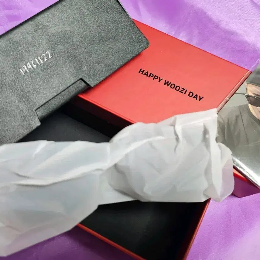 [BUNJANG] SEVENTEEN Woozi Birthday Goods Sunglasses &amp; Photocard / 세븐틴 해피우지데이 생일굿즈 선글라스