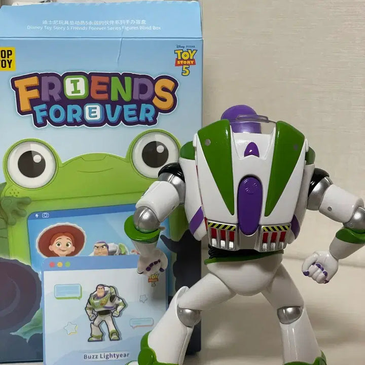[BUNJANG] Top Toy Toy Story 5 Friends Forever Buzz Figure / (택포)탑토이 토이스토리5 프렌즈포에버 버즈