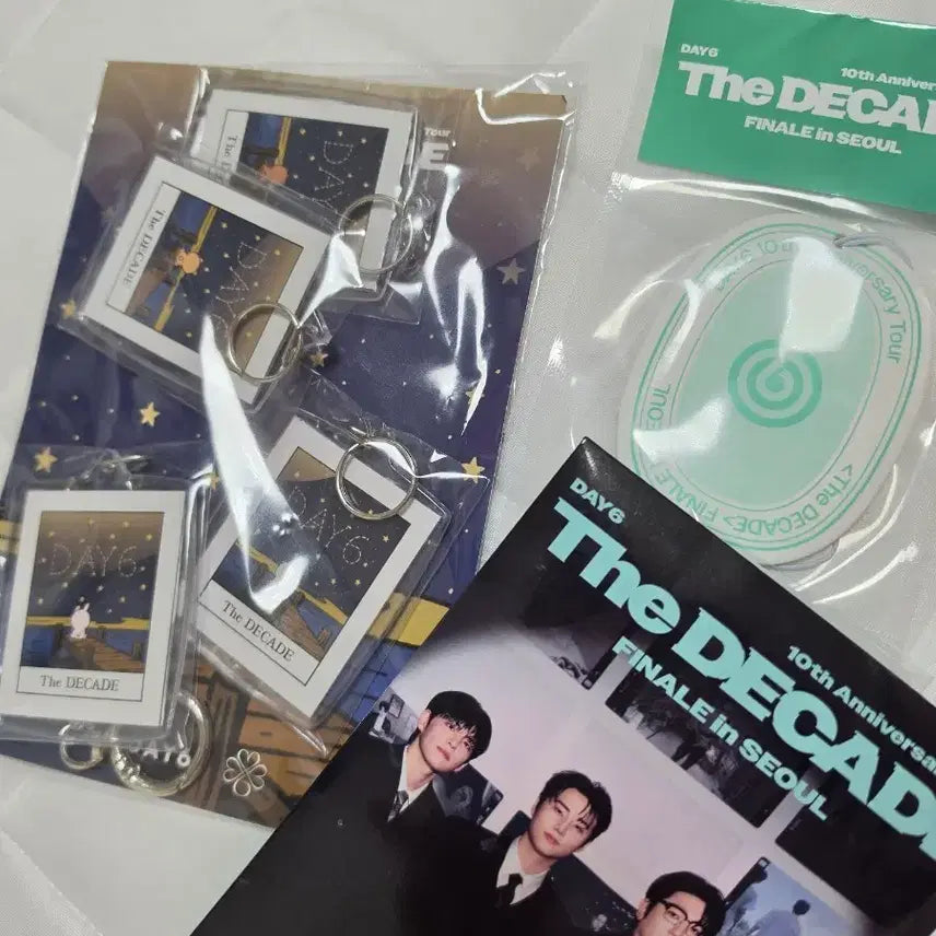 [BUNJANG] DAY6 Encore Concert Fan Gift + Entry Kit (Mid-Concert) / 데이식스 앙콘 팬기프트+입장 키트(중콘)