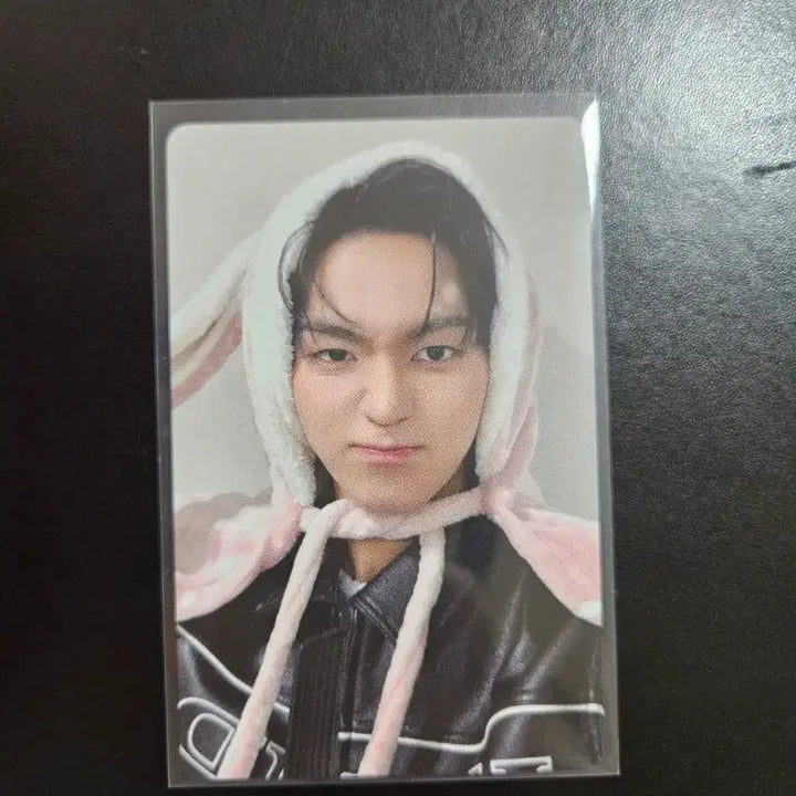 [BUNJANG] Xdinary Heroes Odd Eye Music Korea Rabbit Blanket Dead End POB / 엑디즈 오드 뮤빗 토끼담요 데드엔드 미공포