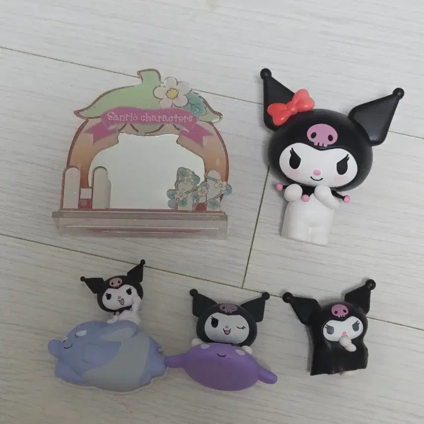 [BUNJANG] Sanrio Kuromi Figure Gacha Bundle Set / 산리오 쿠로미 피규어 가챠 일괄판매합니다.