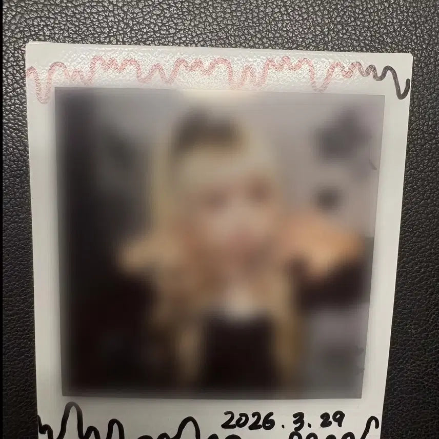 [BUNJANG] SAY MY NAME Mei Signed Polaroid / SAY MY NAME 세이마이네임 Mei 메이 사인 폴라로이드