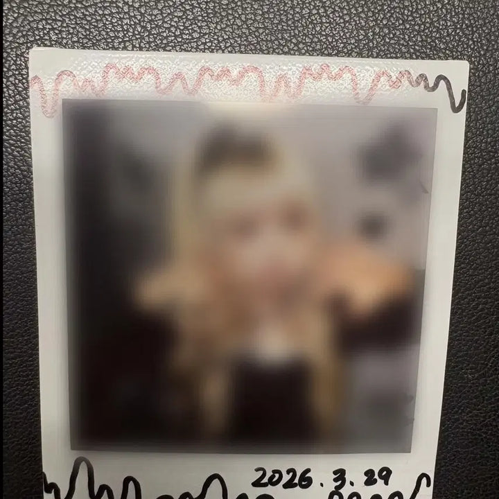 [BUNJANG] SAY MY NAME Mei Signed Polaroid / SAY MY NAME 세이마이네임 Mei 메이 사인 폴라로이드