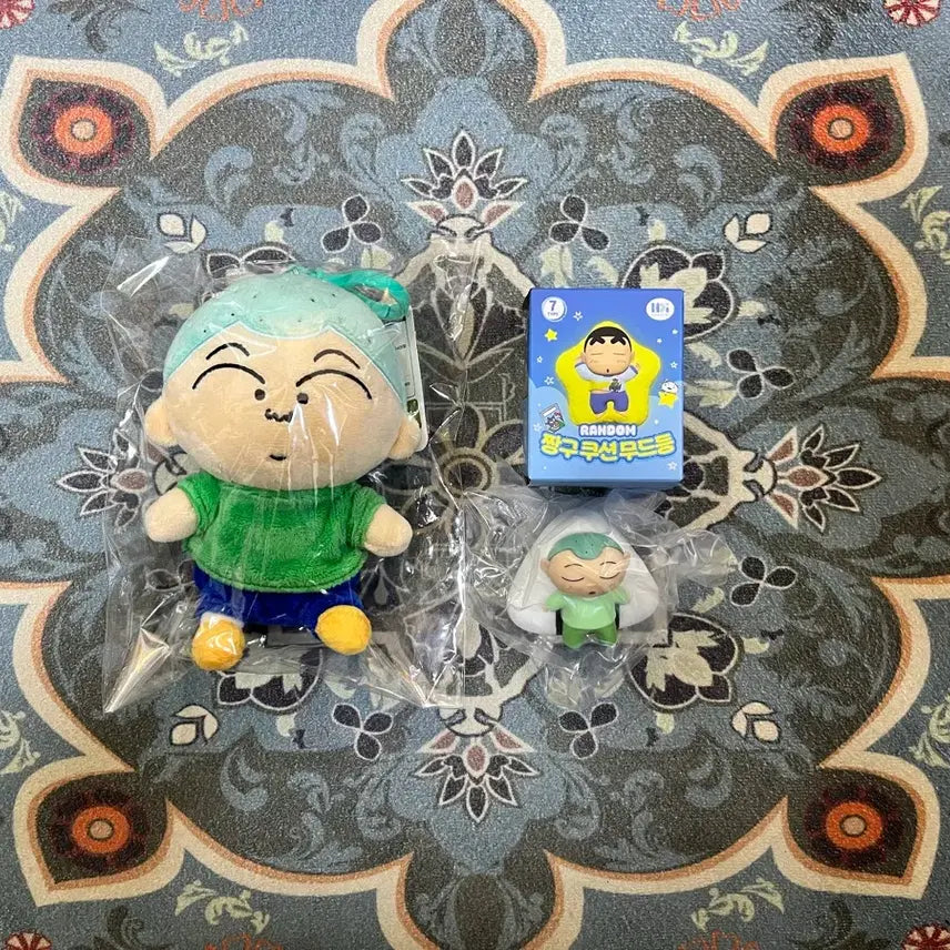 [BUNJANG] Crayon Shin-chan "Hoon-i" Plush Doll &amp; Cushion Mood Lamp Set / 짱구_이훈이 봉제인형 13cm + 짱구쿠션무드등 훈이 세트 새상품
