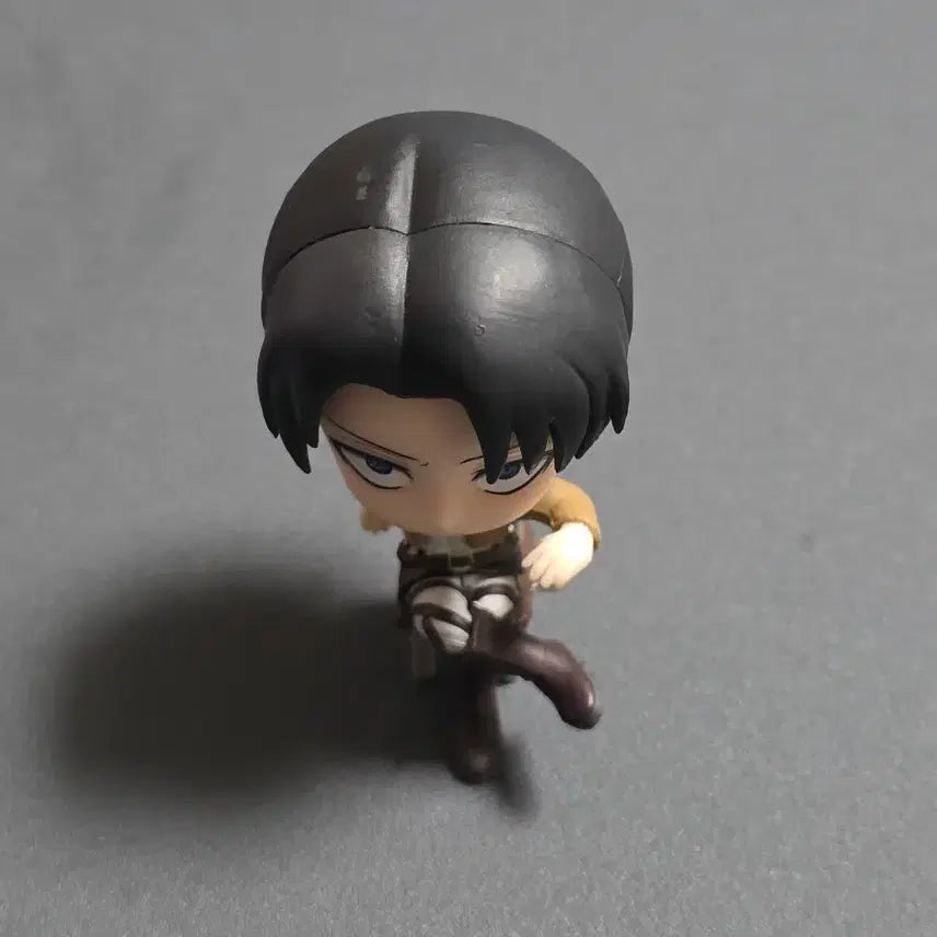 [BUNJANG] Attack on Titan Levi Chibi-Kyun Mini Figure / 진격의거인 리바이 구리바이반 치비큥 미니 피규어 판매