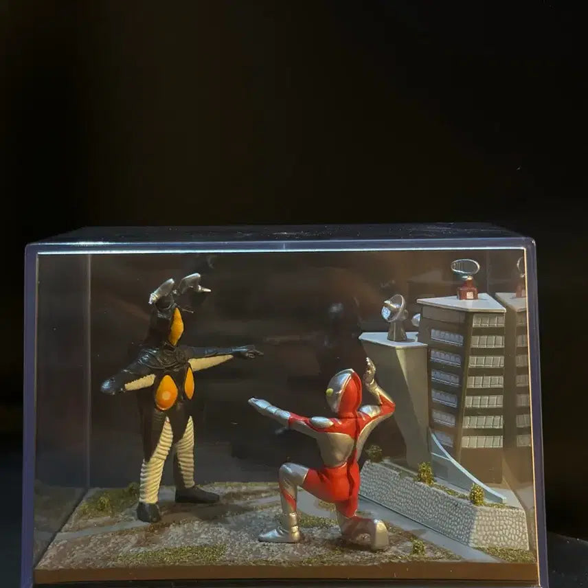 [BUNJANG] Ultraman Monster Encyclopedia Figure / 울트라맨 피규어 괴수명감