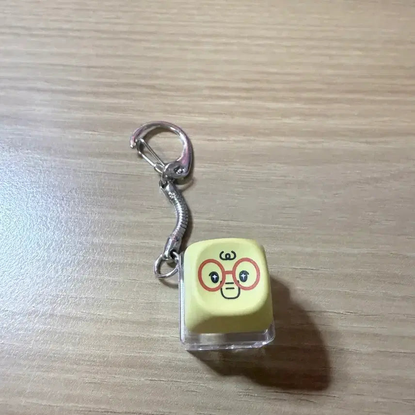 [BUNJANG] Re Sene May Keycap Keyring / 리센느 메이 키캡 키링입니다.