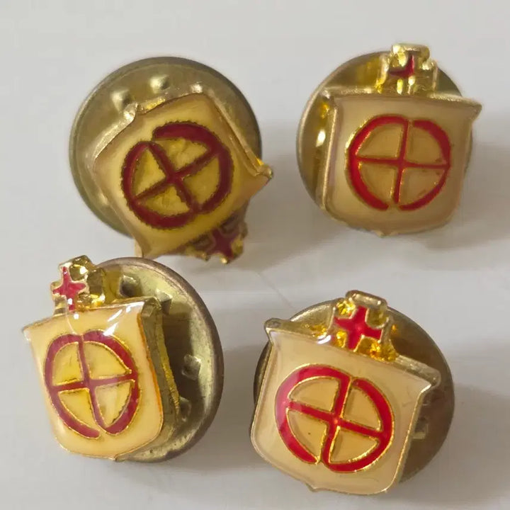 [BUNJANG] 1984 Antique Eucharistic Cross Metal Badge Catholic Relic / 앤틱 1984 성체 십자가 팻지 금속 뺏지 가톨릭 십자가 성물