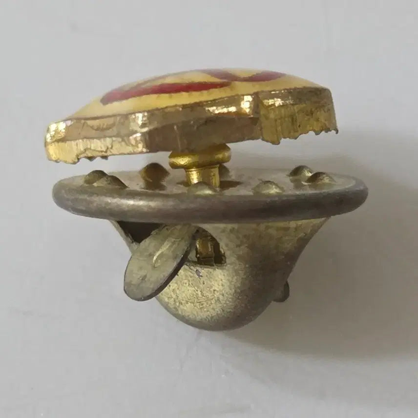 [BUNJANG] 1984 Antique Eucharistic Cross Metal Badge Catholic Relic / 앤틱 1984 성체 십자가 팻지 금속 뺏지 가톨릭 십자가 성물
