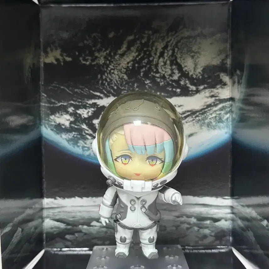 [BUNJANG] Cyberpunk: Edgerunners Lucy Nendoroid / 사이버펑크 엣지러너 우주복 루시 넨도로이드