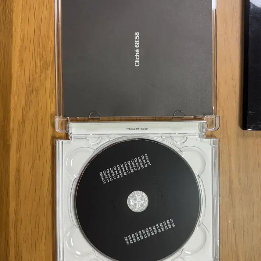 [BUNJANG] Kid Milli Cliche CD Album / 키드밀리 클리셰cliche cd앨범 판매합니다