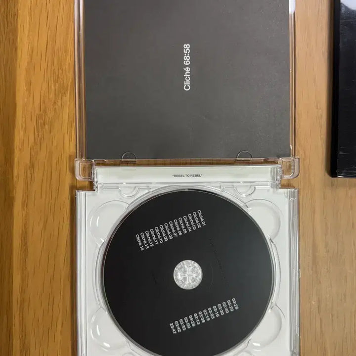 [BUNJANG] Kid Milli Cliche CD Album / 키드밀리 클리셰cliche cd앨범 판매합니다