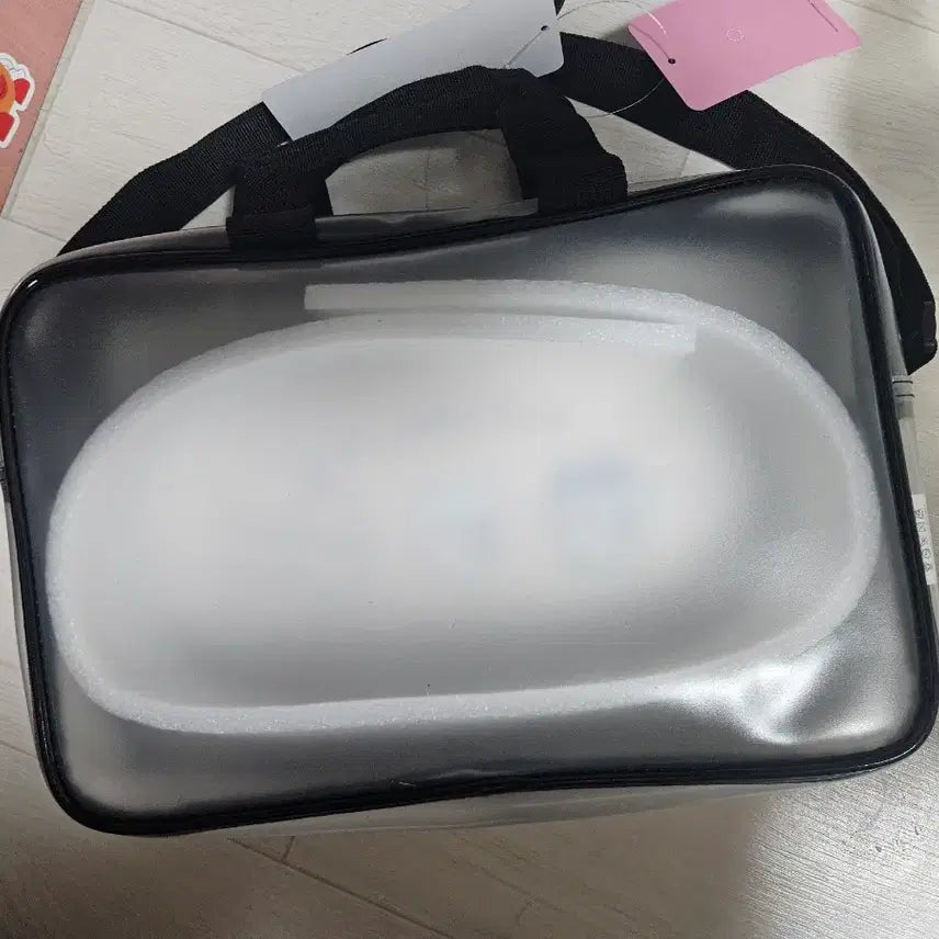 [BUNJANG] My Little Charm Waterproof Pouch / 먼작귀 방수 파우치