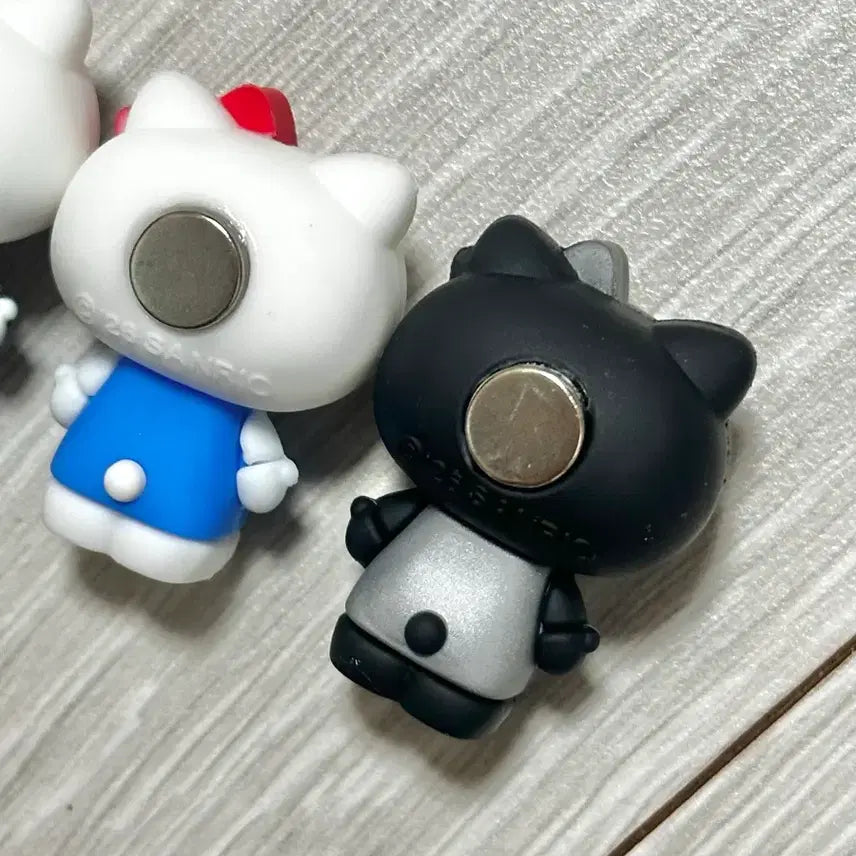 [BUNJANG] Yozyum Greek Yogurt x Hello Kitty Magnet Set / 요즘그릭요거트X헬로키티 마그넷