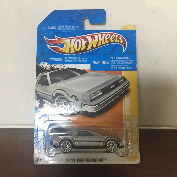 [BUNJANG] Hot Wheels 2011 Back to the Future DeLorean Time Machine 1:64 Scale Diecast Car / 2011 핫휠 1:64 백투더퓨처 타임머신 드로리안