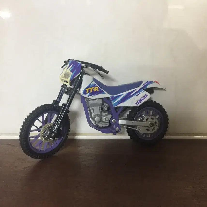 [BUNJANG] Welly 1:18 2001 Yamaha XP500 TMAX Diecast Model / Maisto 1:18 1999 Yamaha TT250R