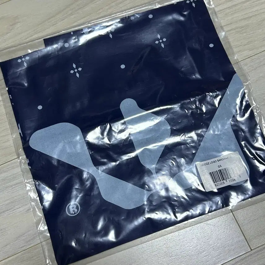 [BUNJANG] WOODZ OHTORO Logo Bandana (Sealed) / 우즈 오오타트 로고 반다나 미개봉