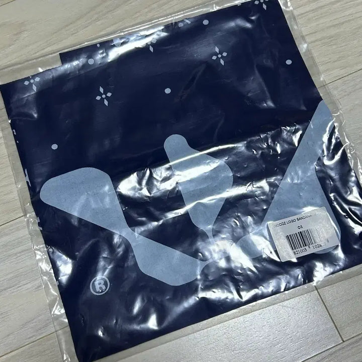 [BUNJANG] WOODZ OHTORO Logo Bandana (Sealed) / 우즈 오오타트 로고 반다나 미개봉
