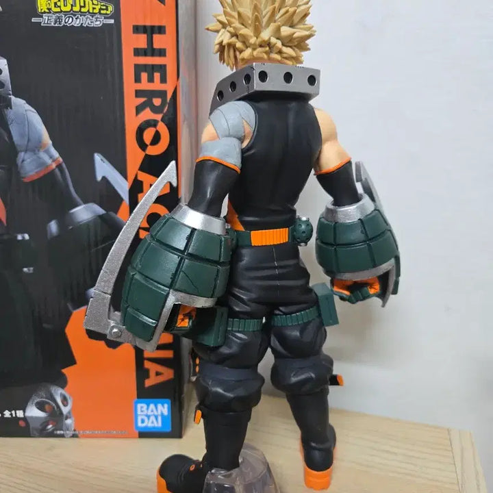 [BUNJANG] My Hero Academia Ichiban Kuji Figure - Katsuki Bakugo (Prize C) / 나히아 히로아카 제일복권 정의의형태 C상 바쿠고 피규어 나의히어로아카데미아
