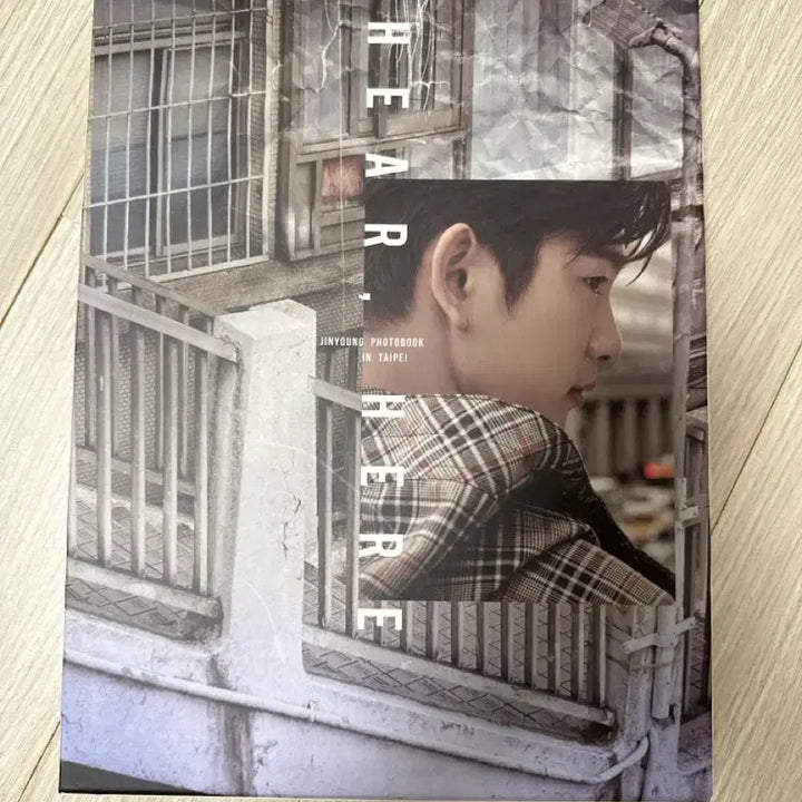 [BUNJANG] GOT7 Jinyoung Here Here Photobook (Excluding Photocard) / 갓세븐 진영 히어히어 포토북 판매 (포카 제외)