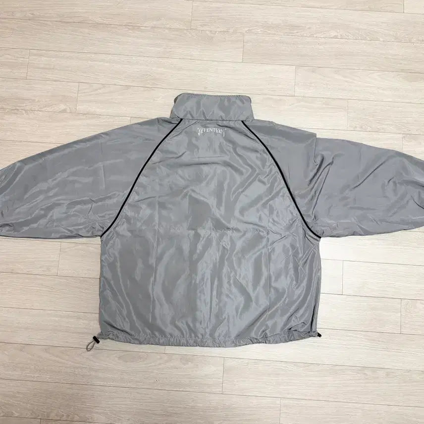 [BUNJANG] SEVENTEEN Follow Ill-kon Follow UV Jacket Windbreaker Grey M / 세븐틴 follow 일콘 팔로우 uv 자켓 바람막이 회색 m