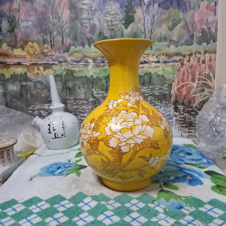 [BUNJANG] Gyeongdeokjin Porcelain Vase with Peony Flower Design / 목단꽃 도자기