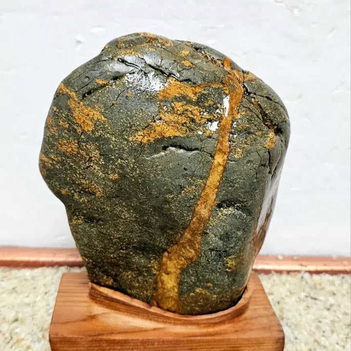 [BUNJANG] Pyeongchanggang Natural Stone Flower Stone with Wooden Stand / 평창강 자연석 꽃돌