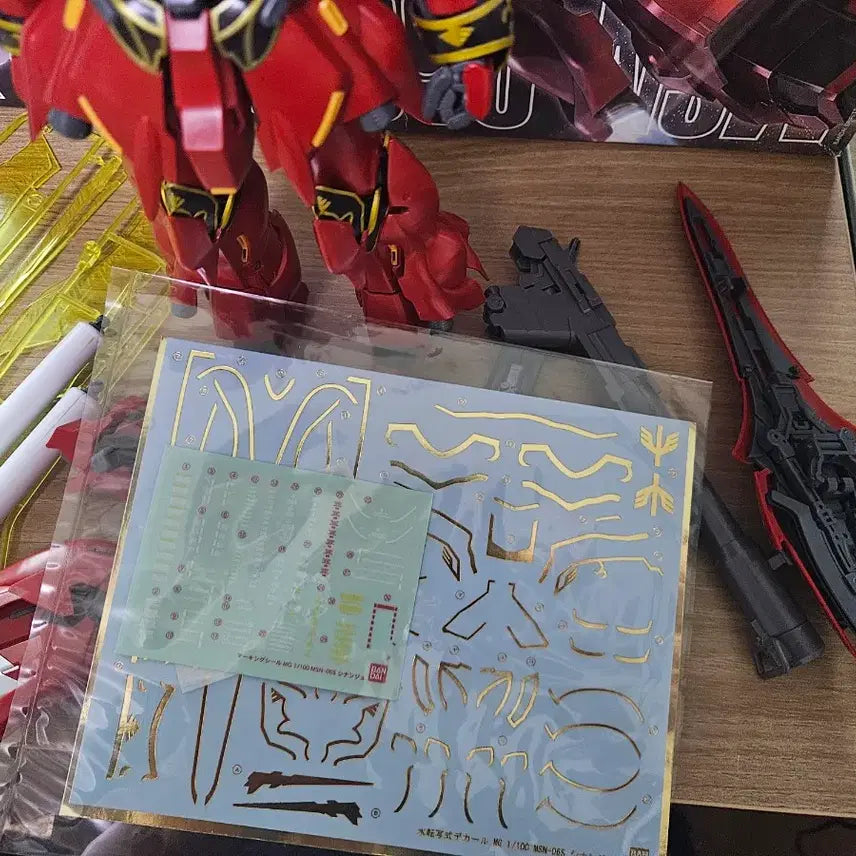[BUNJANG] MG Sinanju Gundam Model Kit Assembly / 박스O) [MG] 시난주 건담 프라모델 조립품
