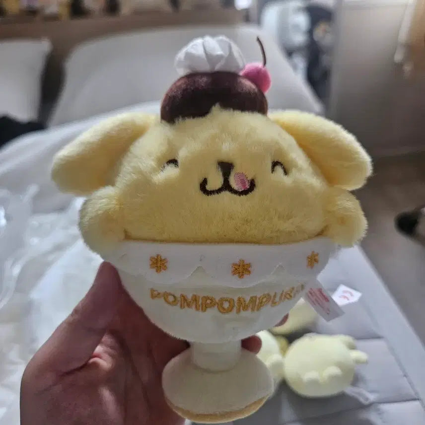 [BUNJANG] Sanrio Pompompurin 30th Anniversary Parfait Keychain Plush Doll / 폼폼푸린 30주년 파르페 키링 인형