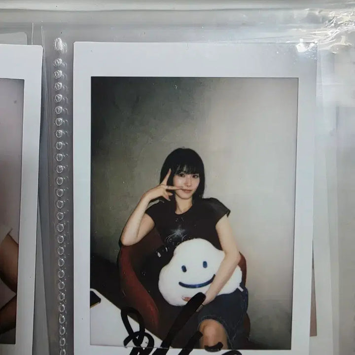 [BUNJANG] Everglow MIA Signed Polaroid / 에버글로우 MIA 싸인 폴라로이드 판매합니다