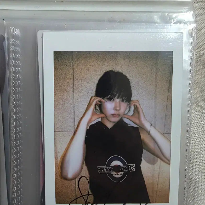 [BUNJANG] Everglow MIA Signed Polaroid / 에버글로우 MIA 싸인 폴라로이드 판매합니다