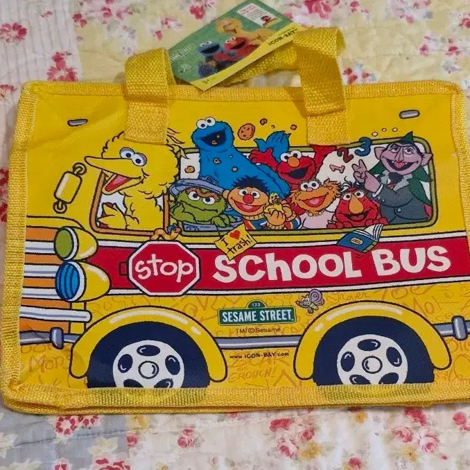 [BUNJANG] Sesame Street School Bus Design Non-woven Tote Bag / 8/13 새상품 고전문구 세서미 스트리트 스쿨버스 부직포  타우린백 가방
