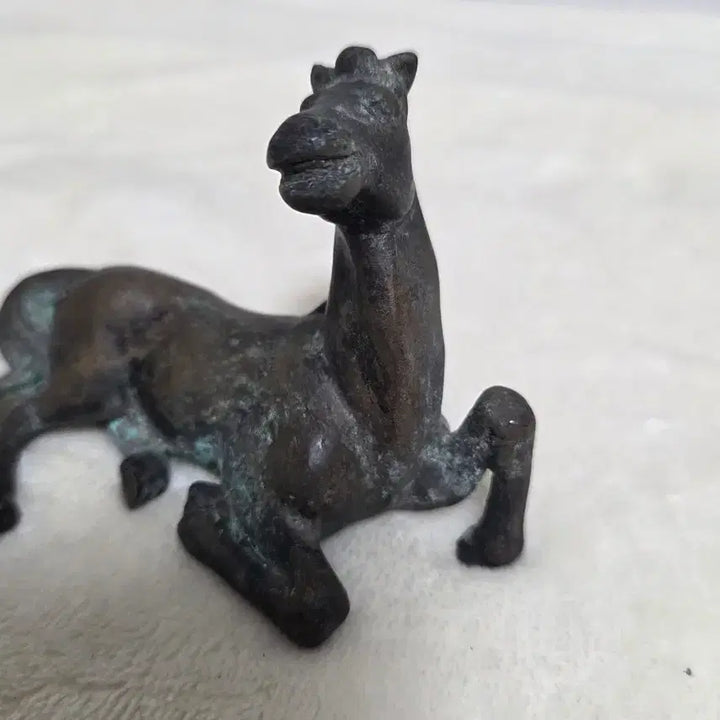 [BUNJANG] Vintage Bronze Horse Sculpture Paperweight / 년대가 좋은청동 말 조각상(문진)