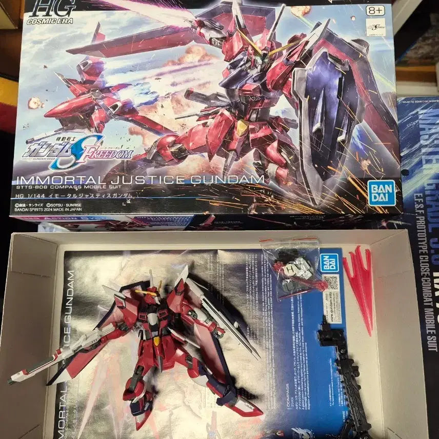 [BUNJANG] Bandai HG Immortal Justice Gundam 1/144 Scale Model Kit / 반다이 HG 이모탈 저스티스 건담 1/144