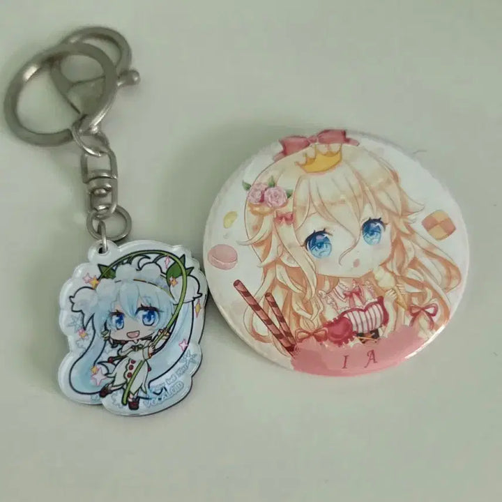 [BUNJANG] Vocaloid Hatsune Miku IA Acrylic Keyring, Photocard, Card, Can Badge Set / 보컬로이드 하츠네 미쿠 이아 비공굿 판매