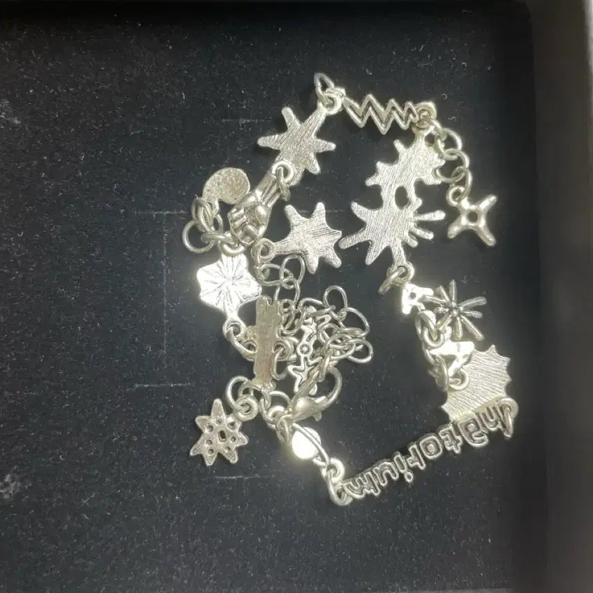 [BUNJANG] Natorium March Bracelet / 나토리움 팔찌 나토리 행진