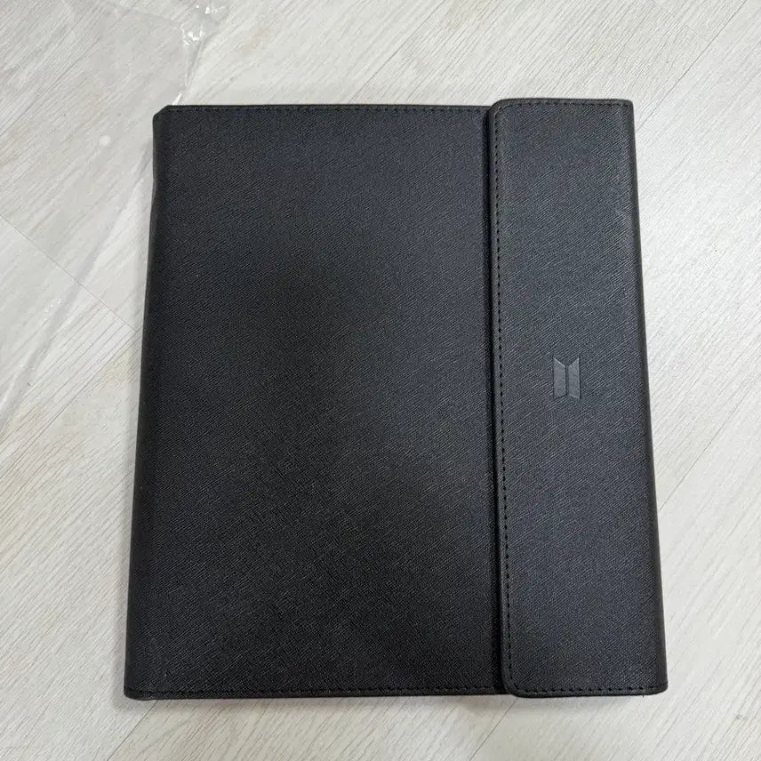 [BUNJANG] BTS Suga Black Notebook &amp; Cover Set / 방탄소년단(BTS) 슈가 블랙노트&amp;커버 세트
