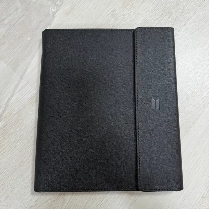 [BUNJANG] BTS Suga Black Notebook &amp; Cover Set / 방탄소년단(BTS) 슈가 블랙노트&amp;커버 세트