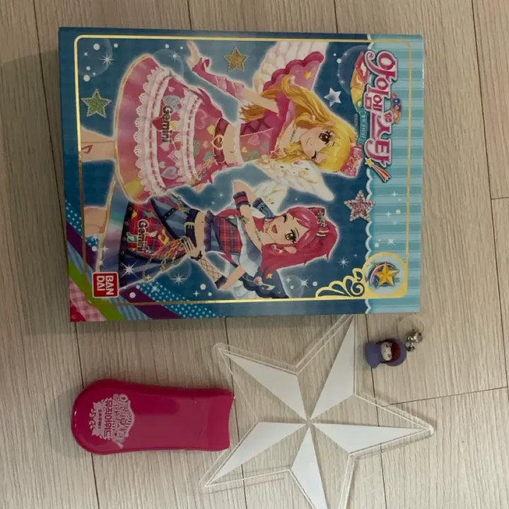 [BUNJANG] i-S Collection Card Bundle with Card Binder, Cheer Stick, and Keychain / 아이엠스타 카드(35장), 카드 바인더, 응원봉, 키링 일괄(마지막 가격 내림)