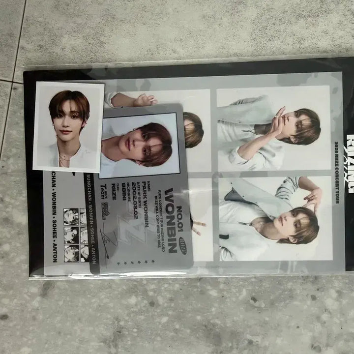 [BUNJANG] RISING LAUD Wonbin Photocard Set / 라이징라우드 원빈 포토세트 원가양도