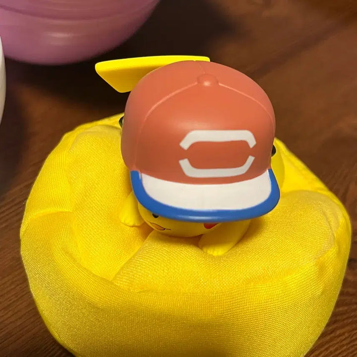 [BUNJANG] Pokemon Sleeping Pikachu Figure with Hat Gacha / 포켓몬 잠자는 피규어 모자 쓴 피카츄 가챠 판매