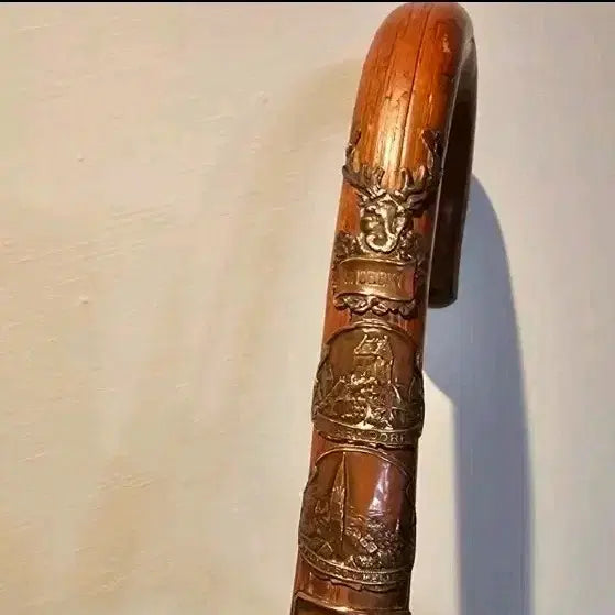 [BUNJANG] Antique German Walking Stick with Souvenir Plaques / 잠시세일.독일앤틱지팡이, 골동품