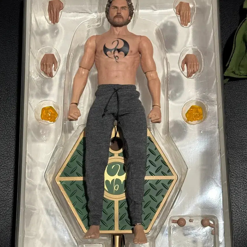 [BUNJANG] Sootoys Iron Fist 1/6 Scale Figure / 수수토이즈 SST008 마블 넷플릭스 디펜더스 아이언 피스트 1/6 피규어 (핫토이x)