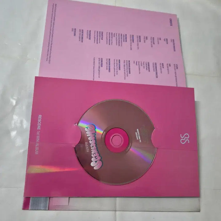 [BUNJANG] Le Sserafim Mini 1st Album SCENEDROME Signed CD (Mint Condition) / 리센느 미니1집 SCENEDROME 민트급 싸인 cd
