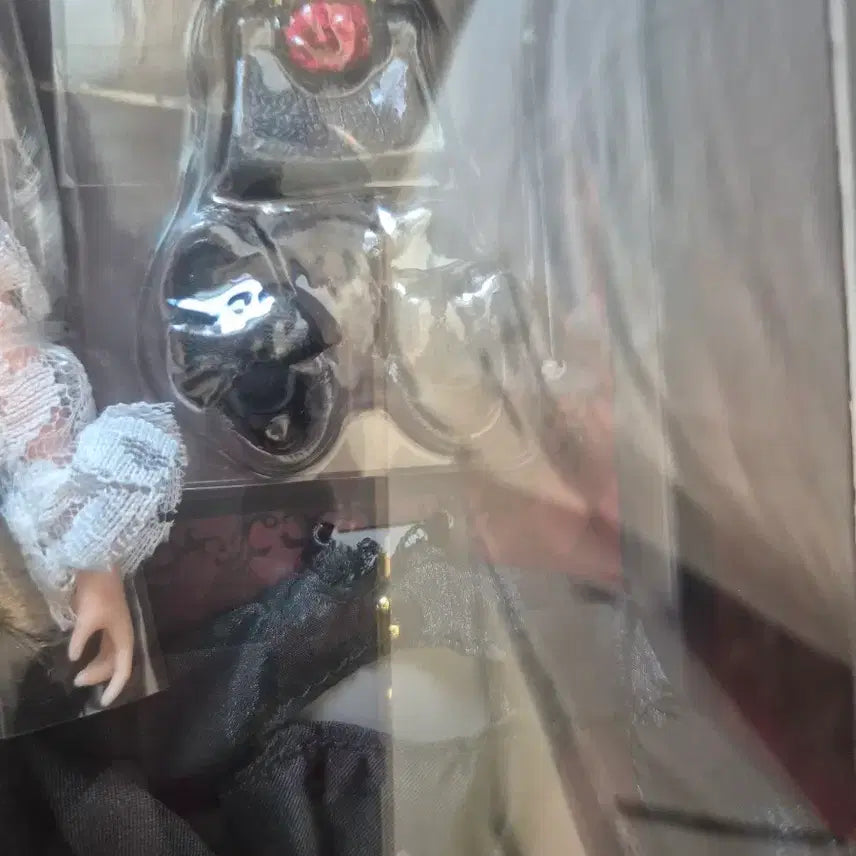 [BUNJANG] Takara Tomy Rika Doll Gothic Noir Style (Unsealed) / (미개봉) 리카인형 고딕 느와르 스타일