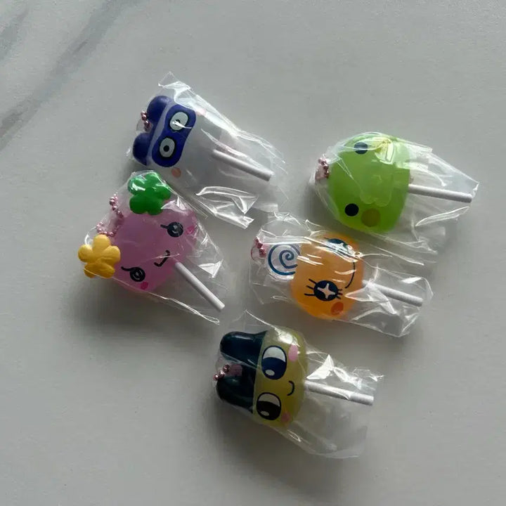 [BUNJANG] Bandai Tamagotchi Colorful Candy Keyring Gacha Bundle Set / 일괄 ) 반다이 다마고치 컬러풀 캔디 키링 가챠