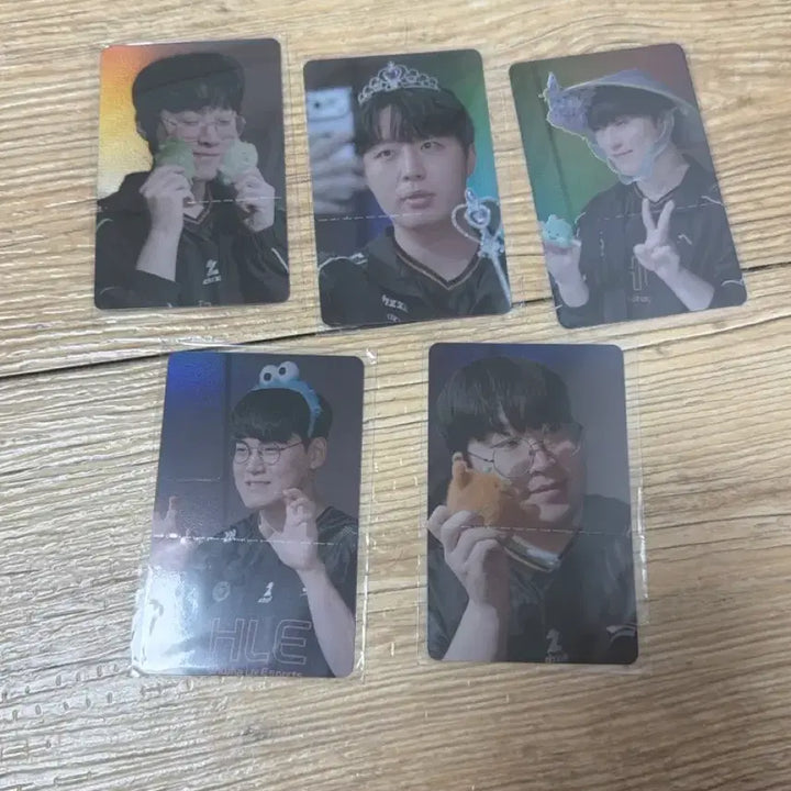 [BUNJANG] HLE Festiver Photocard Bundle Set / HLE 페스티버 Festiver 한화생명 포카 제우스카나비제카구마유시딜라이트