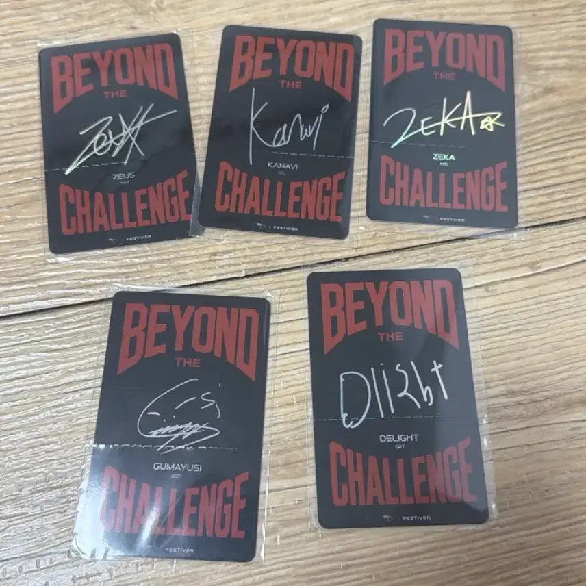 [BUNJANG] HLE Festiver Photocard Bundle Set / HLE 페스티버 Festiver 한화생명 포카 제우스카나비제카구마유시딜라이트
