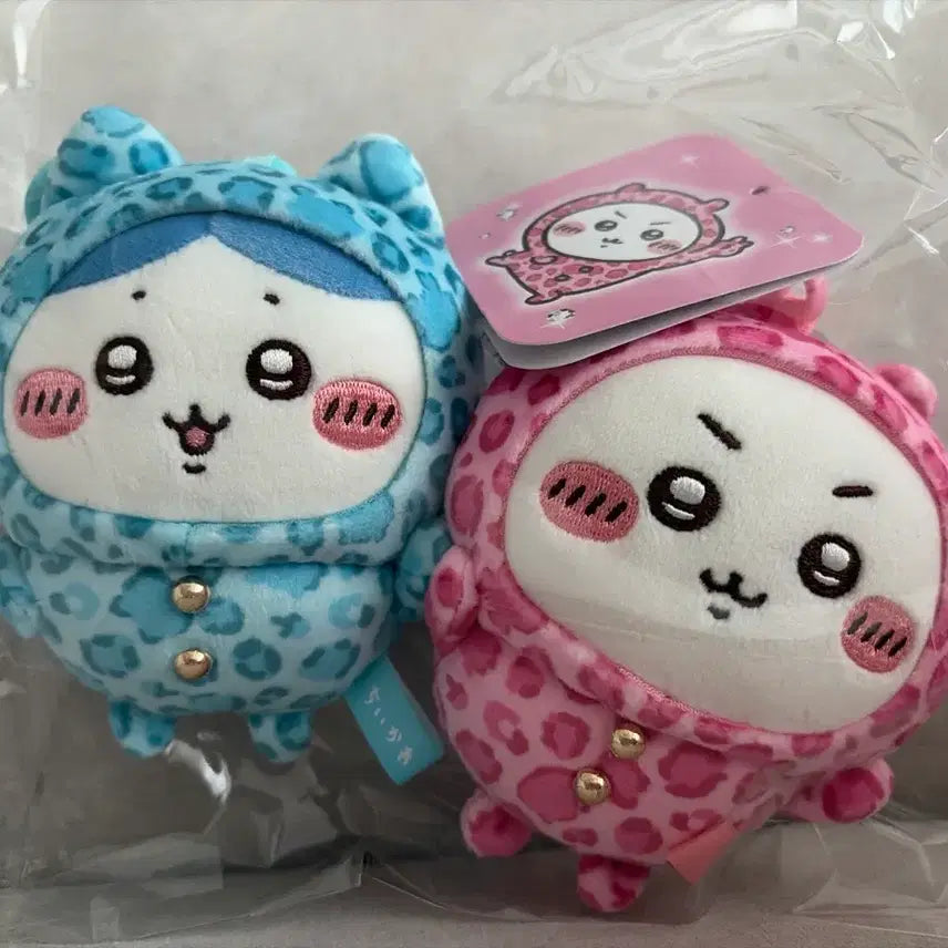 [BUNJANG] Chikawa x Donkeyote Leopard Pajama Plush Set / 돈키호테 치이카와 호피 파자마 하치와레 치이카와 일괄 판매