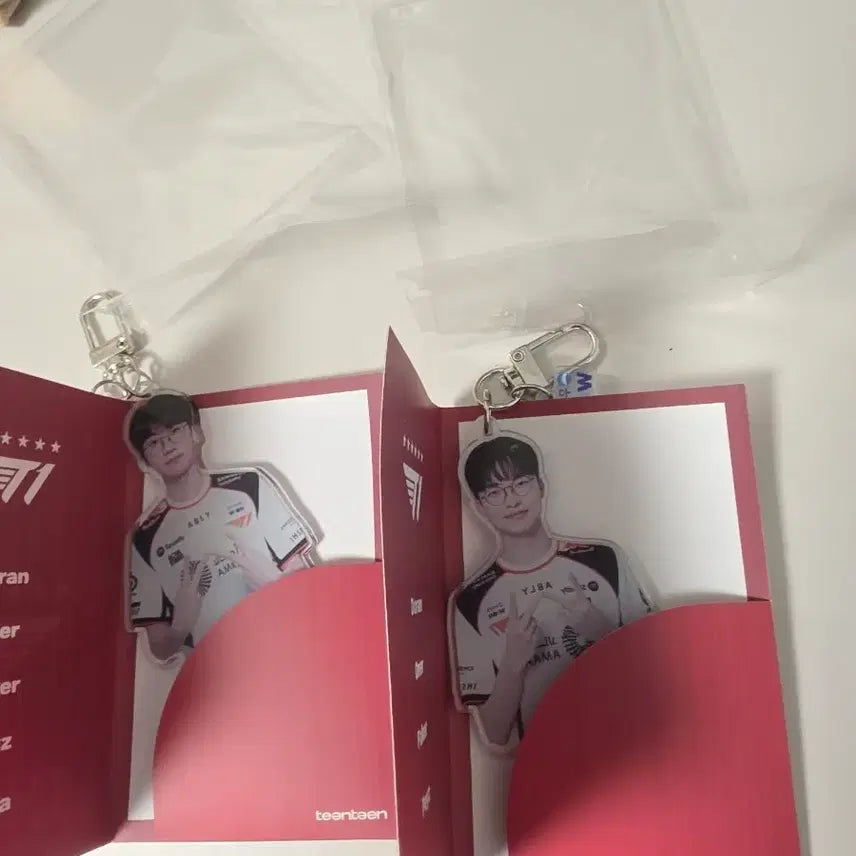 [BUNJANG] T1 Faker Doran Photocard Acrylic Keyring Bundle Set / 우리은행 T1 페이커 도란 포토카드 아크릴 키링 일괄